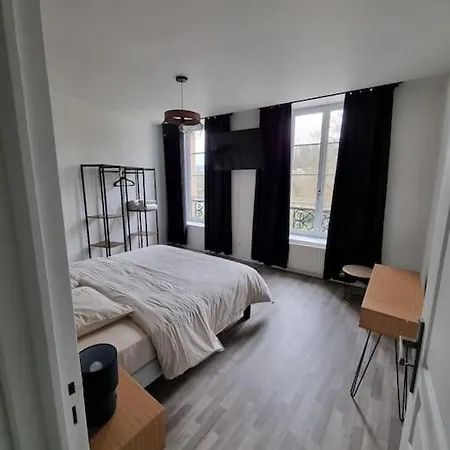 Apartment Jungle- Hypercentre -charleville Charleville-Mezieres