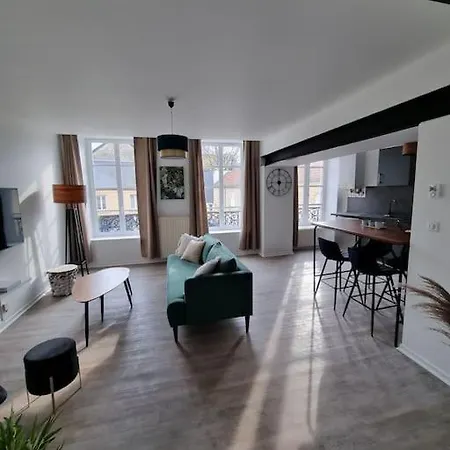 Jungle- Hypercentre -charleville Apartment *